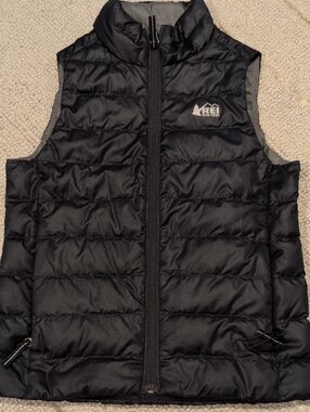 REI Black Quilted Kids Puffer Vest